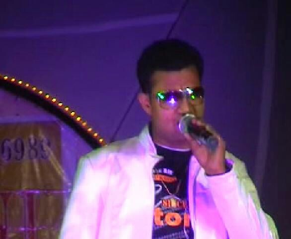 male singers vadodara