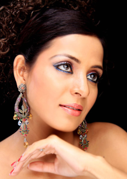 professional female model vadodara