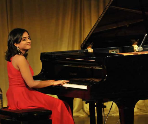 female piano player vadodara